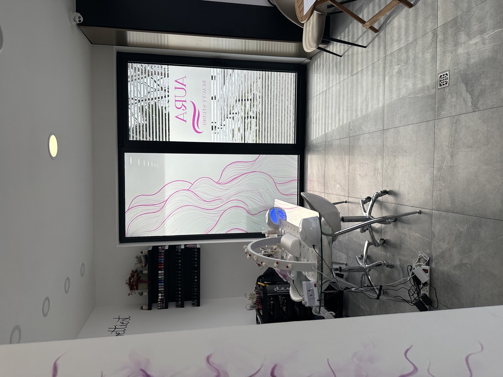 Beauty krevet i prostor za tretmane u Aura Beauty Studiju